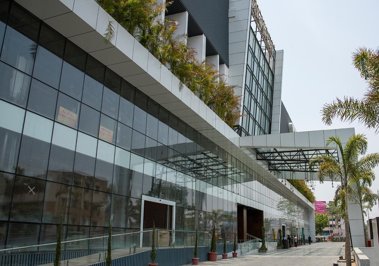 Regenta Central Hotel & Convention Centre Nágpur Kültér fotó