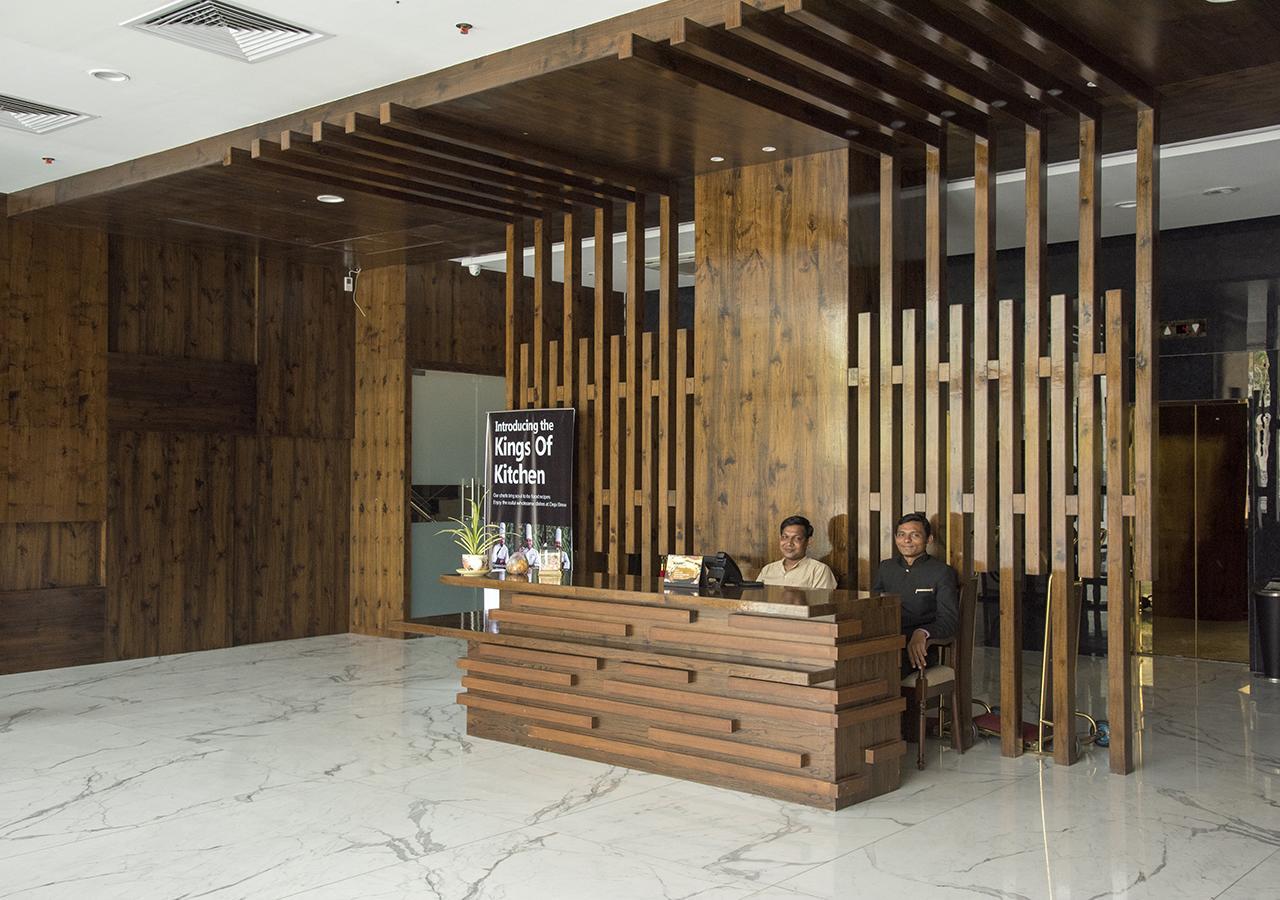 Regenta Central Hotel & Convention Centre Nágpur Kültér fotó