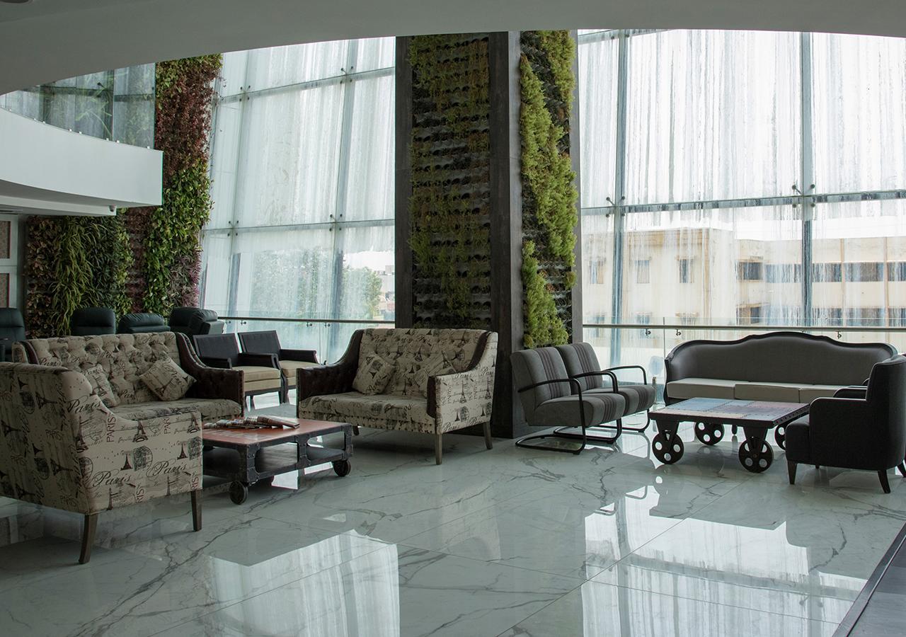 Regenta Central Hotel & Convention Centre Nágpur Kültér fotó