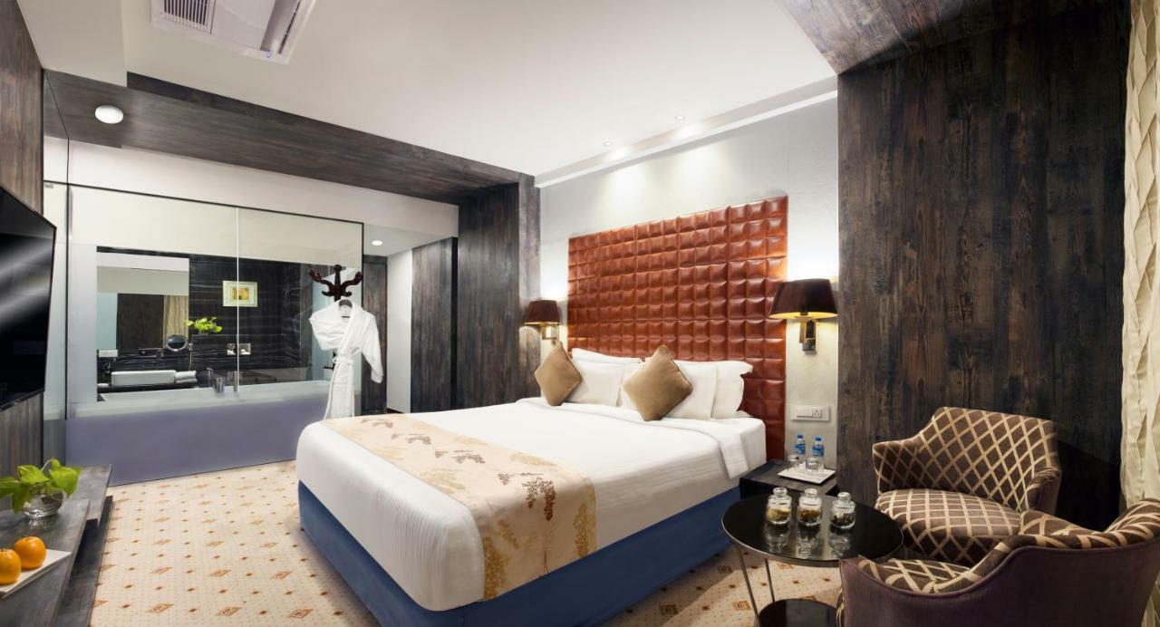 Regenta Central Hotel & Convention Centre Nágpur Kültér fotó
