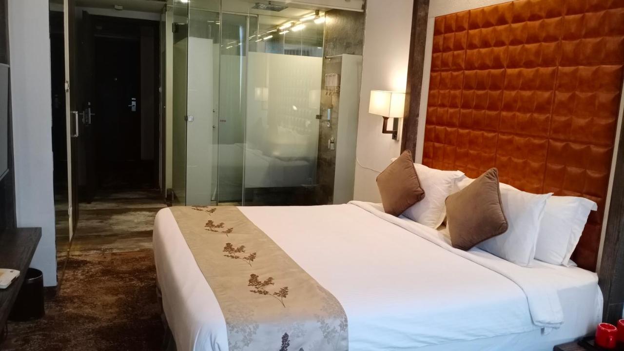 Regenta Central Hotel & Convention Centre Nágpur Kültér fotó